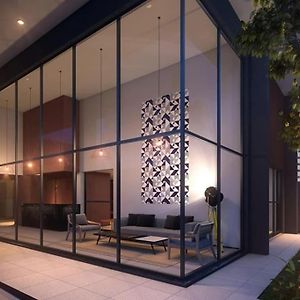 Studio Novo Otima Localizacao Com Academia.